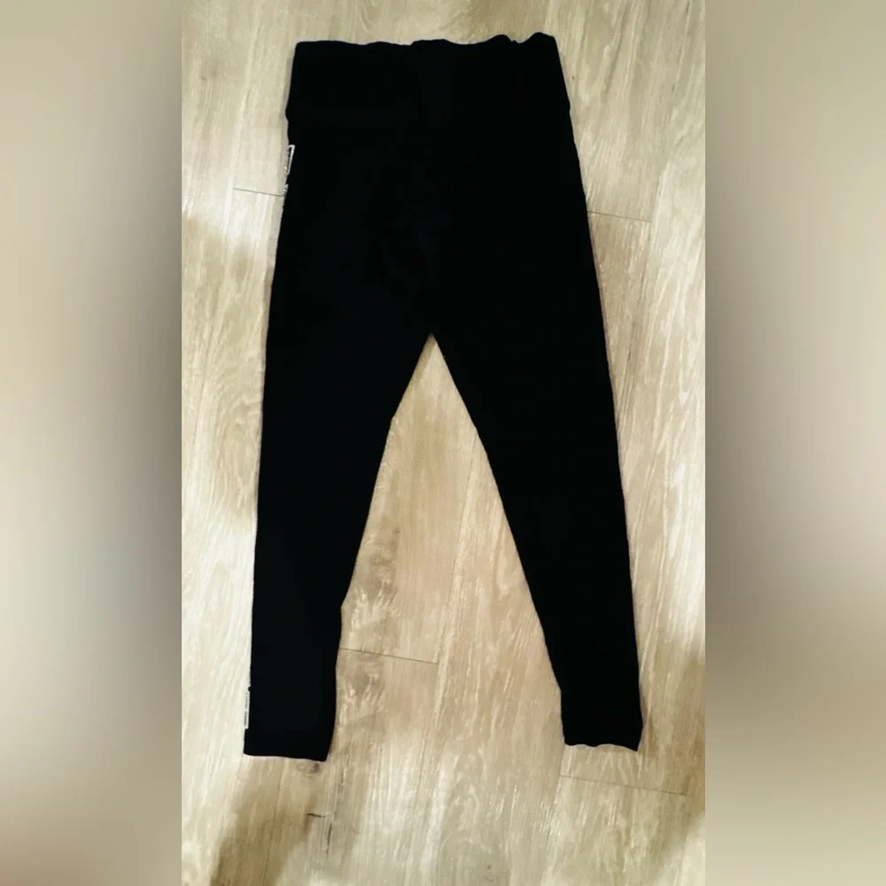 PINK Victoria's Secret Black Yoga Leggings - Picture 7 of 7